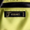 Bolso de mano Versace en cuero negro - Detail D3 thumbnail