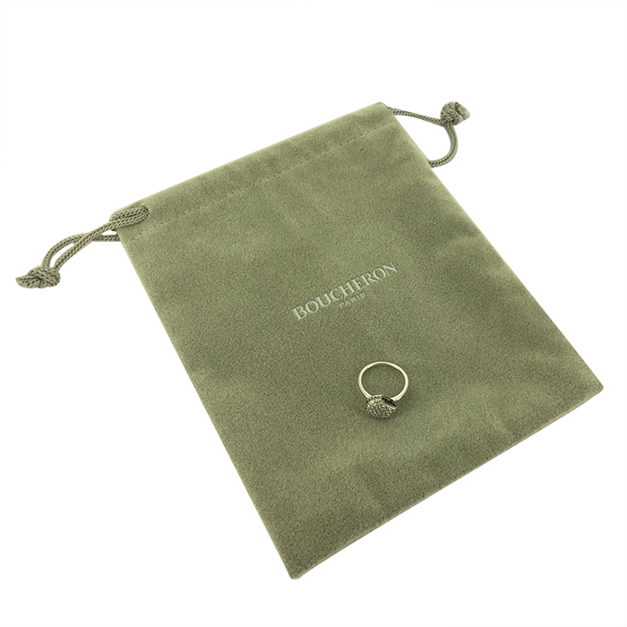 Anello Boucheron Tentation Macaron modello piccolo in oro bianco,  diamanti e zaffiro nero - Detail D2