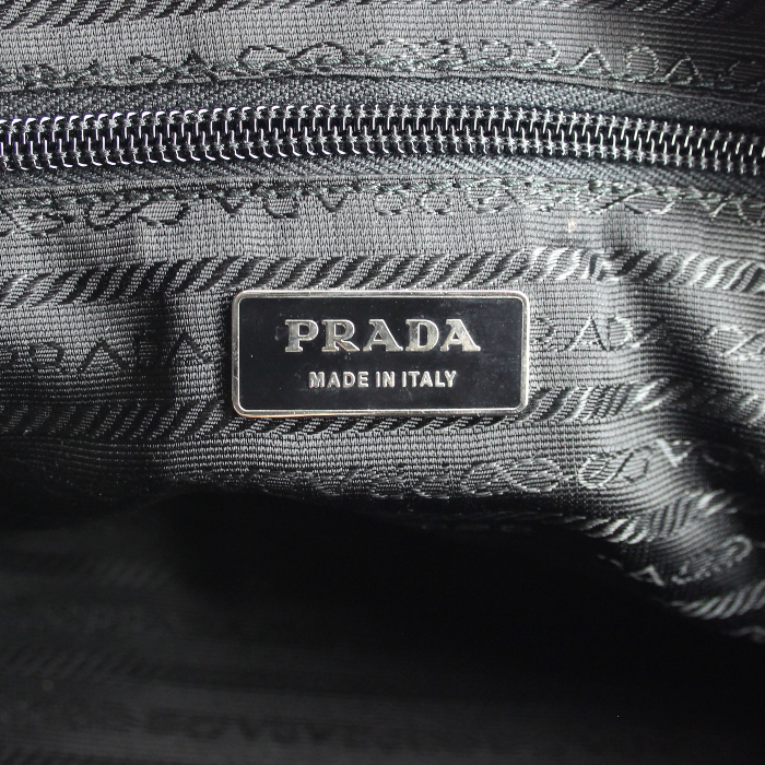 Prada Bowling handbag in burgundy leather - Detail D3