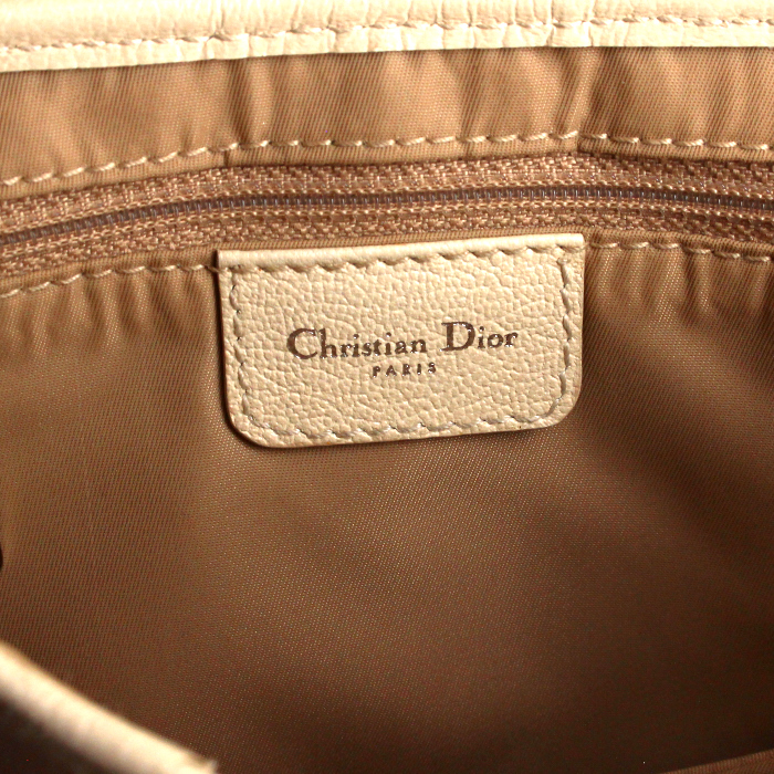 Dior Saddle handbag in beige leather - Detail D3