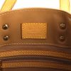 Sac à main Louis Vuitton Reade en cuir vernis monogram rose-poudre et cuir naturel - Detail D3 thumbnail