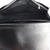 Porta-documentos Louis Vuitton en cuero Epi negro - Detail D2 thumbnail