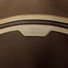 Sac besace Louis Vuitton District en toile monogram et cuir naturel - Detail D3 thumbnail