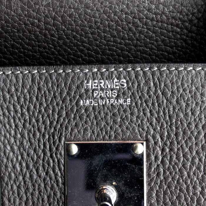 Hermes Haut à Courroies weekend bag in grey togo leather - Detail D3