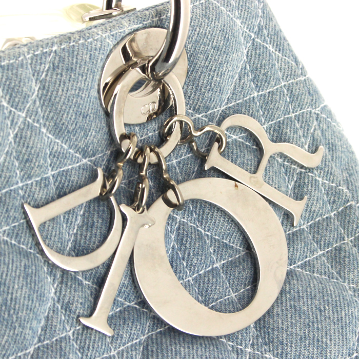 Dior Lady Dior medium model handbag in denim canvas and plexiglas - Detail D5