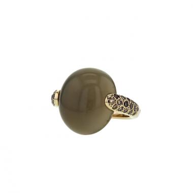 Anello Pomellato modello grande in oro,  diamanti color cognac e quarzo occhio di gatto verde