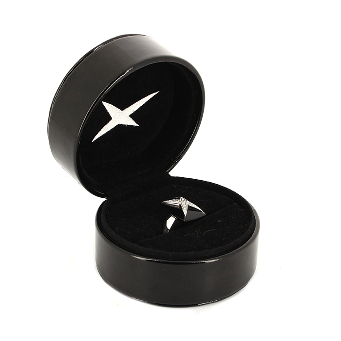 Mauboussin Etoile Divine large model ring in white gold,  onyx and diamonds - Detail D2