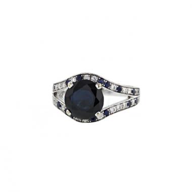 Anello Mauboussin Ni Naive Ni Soumise in oro bianco e diamanti e zaffiro blu scuro