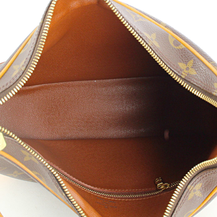 Sac à main Louis Vuitton Boulogne en toile monogram enduite marron et cuir naturel - Detail D2