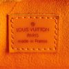 Borsa Louis Vuitton Pont Neuf in pelle Epi arancione - Detail D3 thumbnail
