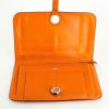 Billetera Hermes Dogon - Pocket Hand en cuero taurillon clémence naranja - Detail D2 thumbnail