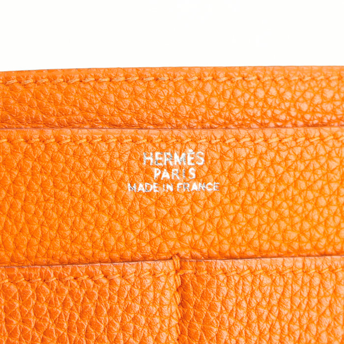 Portefeuille Hermes Dogon - Pocket Hand en cuir taurillon clémence orange - Detail D3