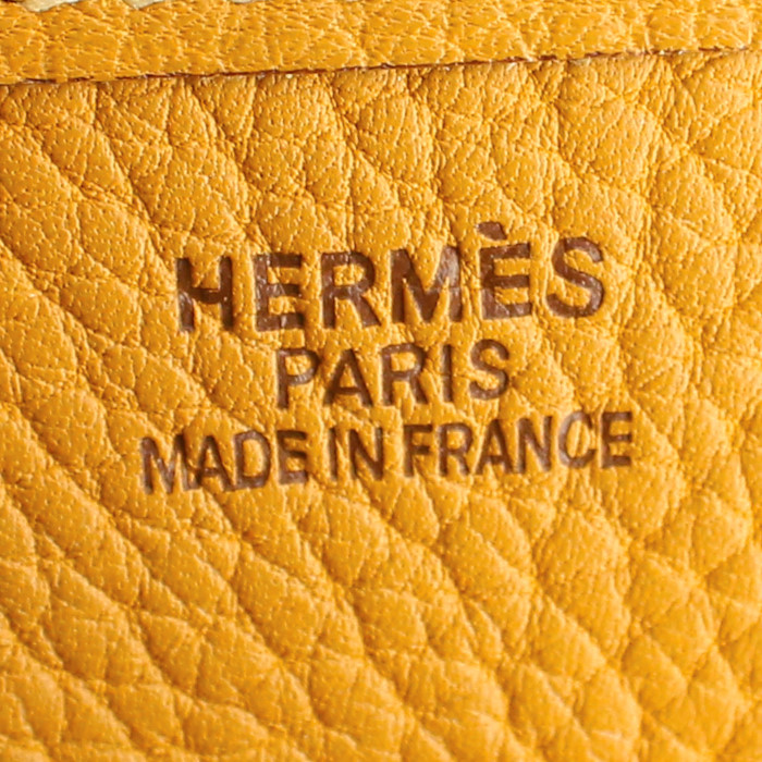 Hermes Evelyne large model messenger bag in gold leather taurillon clémence - Detail D3