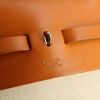 Bolsa de viaje Hermes Herbag en lona beige y cuero color oro - Detail D4 thumbnail