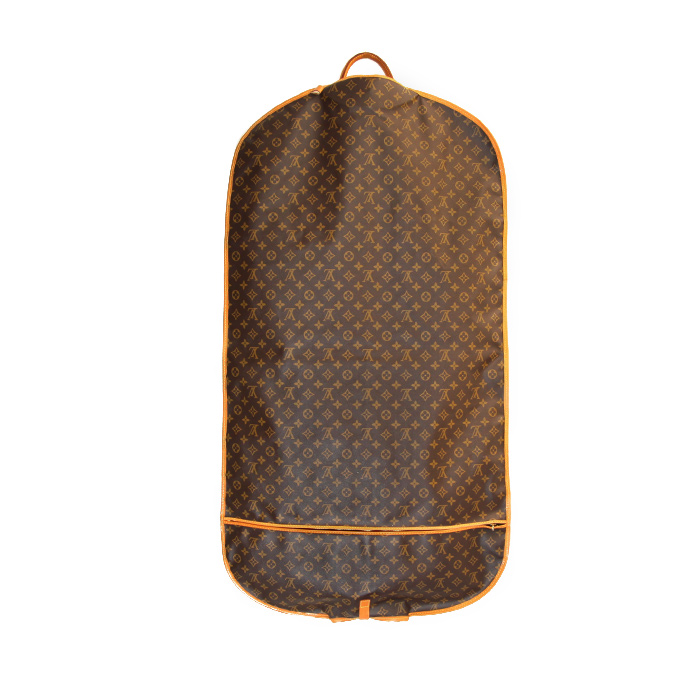 Porte-habits Louis Vuitton en toile monogram et cuir naturel - Detail D1