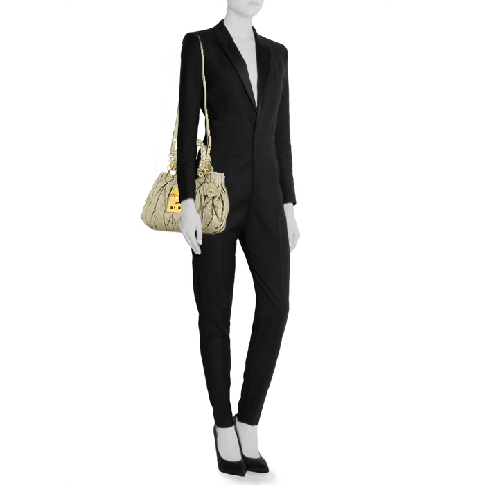 Borsa in pelle grigia motivi a pieghe - Detail D1