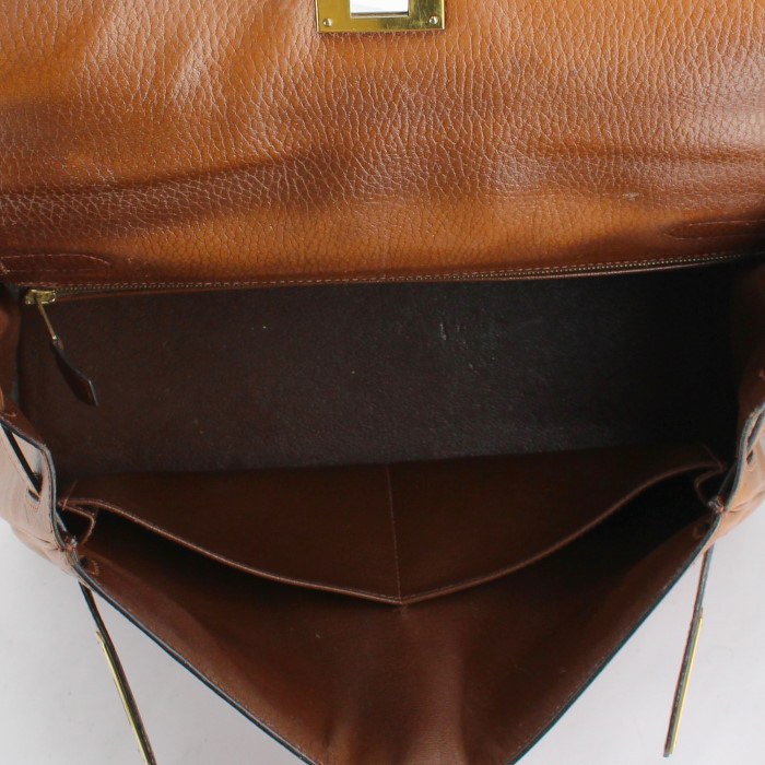 Bolso de mano Hermes Kelly 32 cm en cuero Fjord marrón chocolate - Detail D3