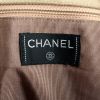 Chanel 2.55 handbag in beige suede - Detail D5 thumbnail