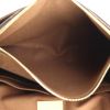 Louis Vuitton messenger bag in monogram canvas - Detail D4 thumbnail
