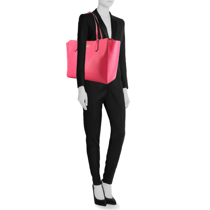 Sac cabas Gucci Swing en cuir rose-bonbon - Detail D1