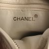 Chanel handbag in white quilted leather - Detail D3 thumbnail