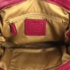 Bolso de mano Coach en cuero granulado rosa fucsia - Detail D3 thumbnail