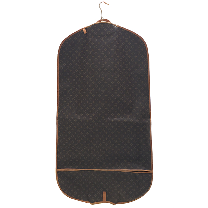 Porte-habits Louis Vuitton en toile monogram et cuir naturel - Detail D1