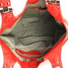 Bolso de mano Alexander McQueen en charol rojo - Detail D2 thumbnail