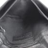 Bolsito de mano Balenciaga en cuero negro - Detail D2 thumbnail
