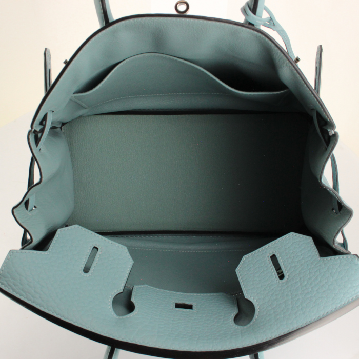 Sac à main Hermes Birkin 30 cm en cuir bleu-ciel - Detail D2