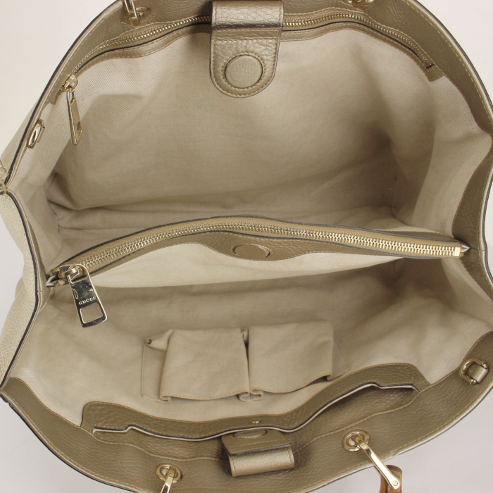 Sac cabas Gucci Bamboo en cuir grainé mordoré - Detail D3