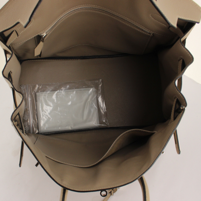 Sac à main Hermes Birkin en cuir togo gris-tourterelle - Detail D2