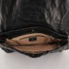 Bolsito de mano Prada Gaufre modelo grande en cuero negro - Detail D2 thumbnail