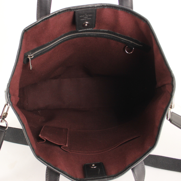 Bolso zurrón Louis Vuitton Tadao en lona Monogram y cuero negro - Detail D3