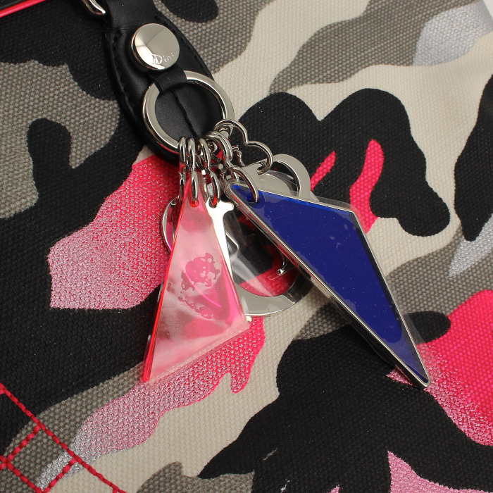 Anselme Reyle Shopping bag in tela nera rosa bianca e grigia con decori geometrici e pelle nera - Detail D4