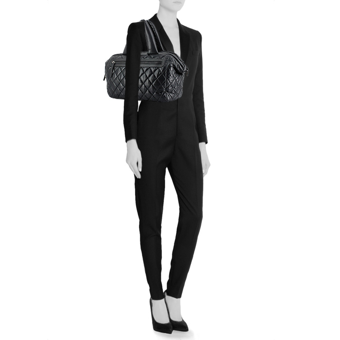 Chanel Coco Cocoon handbag in black canvas - Detail D1