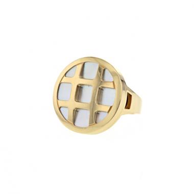 Sortija Cartier Pasha en oro amarillo y nácar blanco