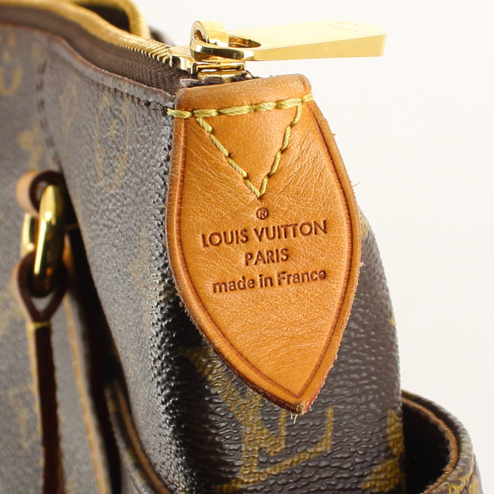 Bolso de mano Louis Vuitton Totally en cuero natural y lona Monogram revestida - Detail D3