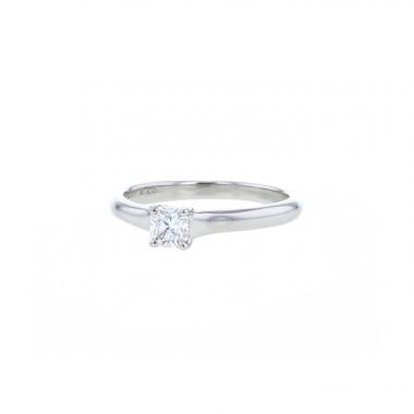Tiffany 
Co Lucida solitaire ring in platinium and in diamond of 0,30 karat