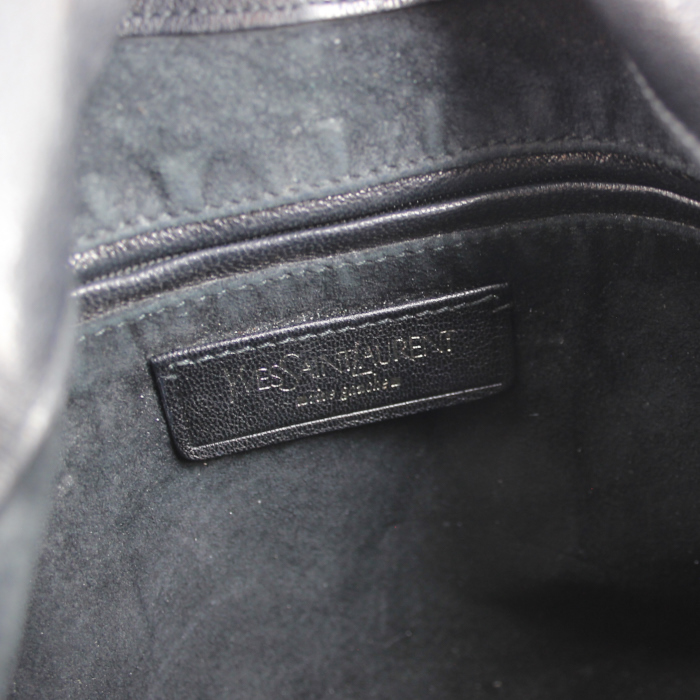 Saint Laurent handbag in black leather - Detail D3