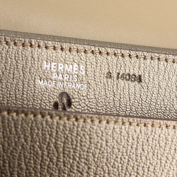 Hermes 365 handbag in golden brown leather - Detail D3