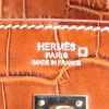 Bolso de mano Hermes Birkin 25 cm en aligátor rojizo - Detail D3 thumbnail
