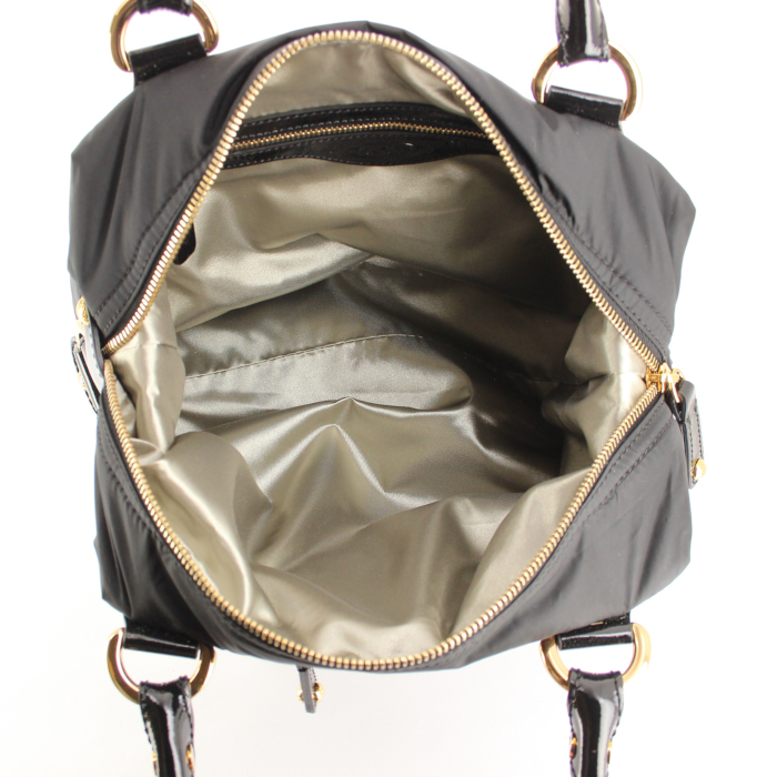 Tod's Luna handbag in black canvas and black patent leather - Detail D2