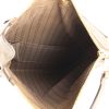 Louis Vuitton Petillante pouch in taupe monogram leather - Detail D2 thumbnail