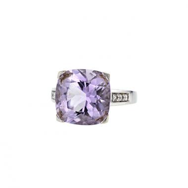 Mauboussin Gueule d'Amour ring in white gold and diamonds and in amethyst
