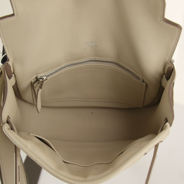 Bolso de mano Hermes modelo mediano en cuero color crema - Detail D2