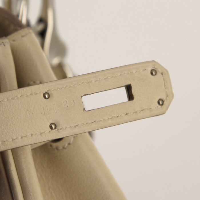 Sac à main Hermes moyen modèle en cuir crème - Detail D4