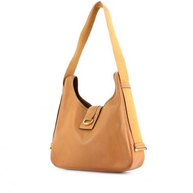 Bolso de mano Hermes Tsako en cuero epsom color oro