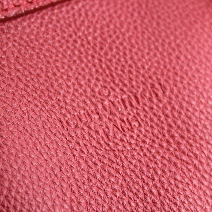 Sac à main Louis Vuitton Sofia Coppola en cuir grainé rouge - Detail D5