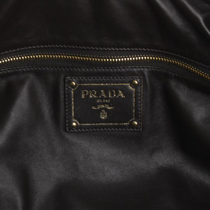 Sac à main Prada en python vert - Detail D3